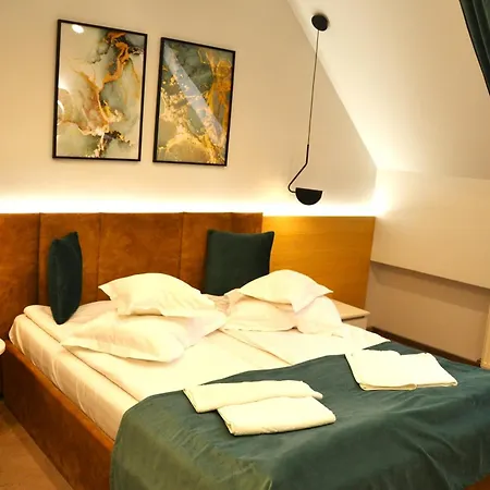 Szeifert Hotel 3*